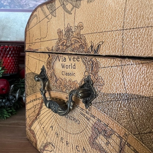❤️Rare Vintage 1974 World Map Treasure Trinket Large Heavy Box‼️FINAL SALE - Picture 7 of 9